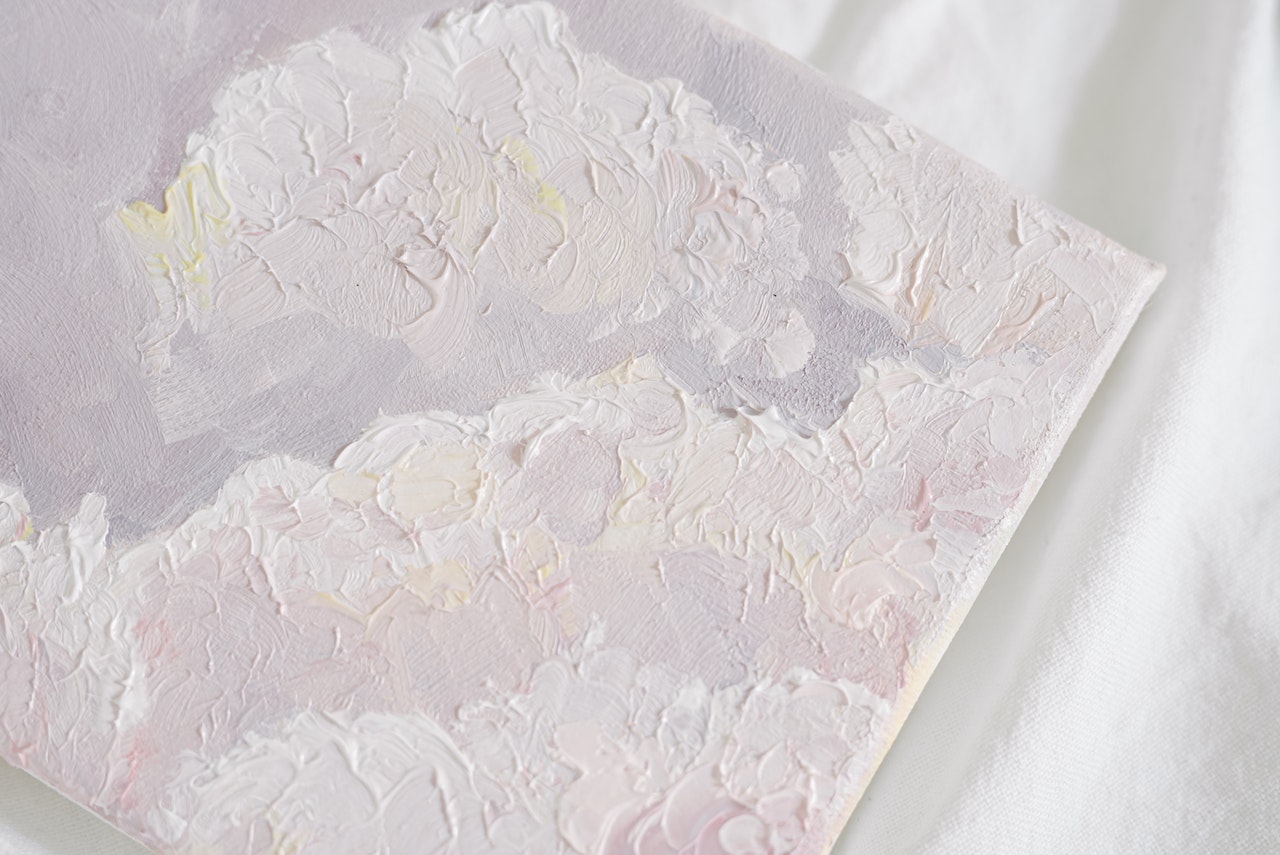 How long does gesso take to dry? (With influencing factors)